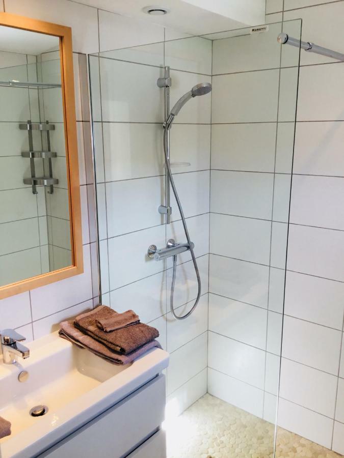 Gite Blanco Y Madera Narbonne Eksteriør bilde